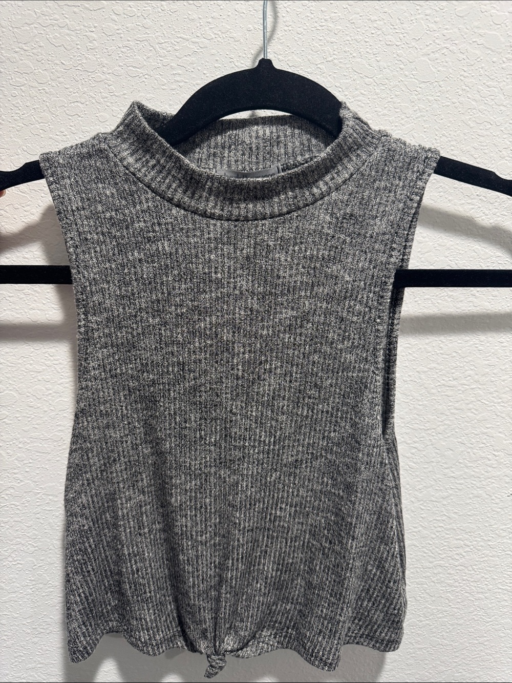 Charlotte Russe Gray Ribbed Sleeveless Mock Neck Sweater Top